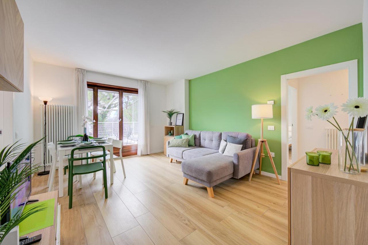 Balcone Sui Tigli Few Min From The Lake - Happy Rentals Riva del Garda Bagian luar foto